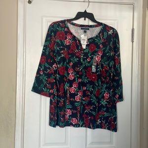 NWT 3X Women’s top by Karen Scott